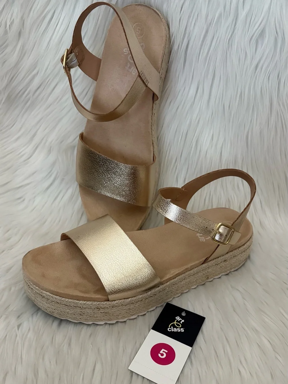 Art Class Gold “Lindsey” Soft Flatform Platform Sandals (Fits Women’s 7)